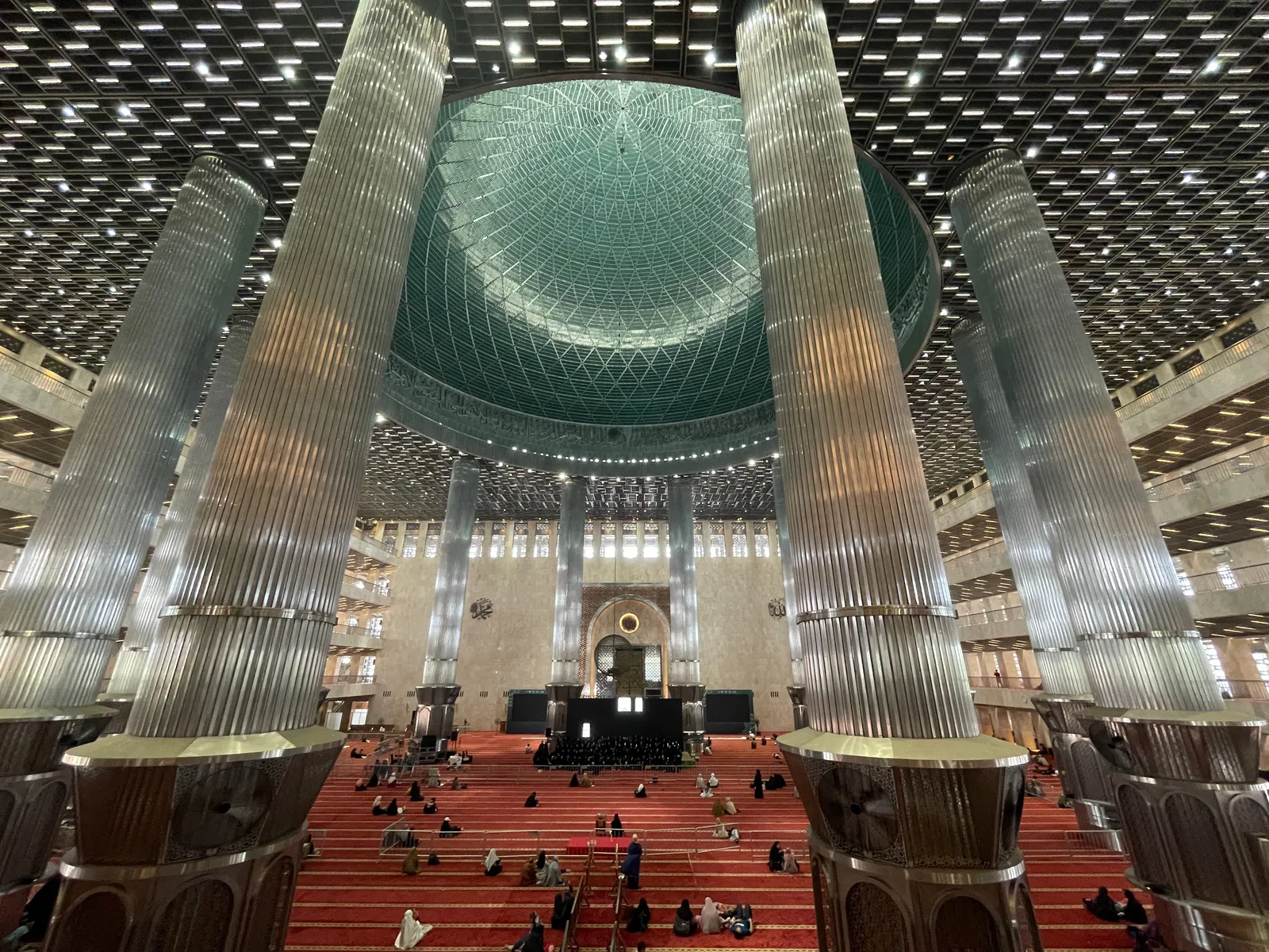モスク内部